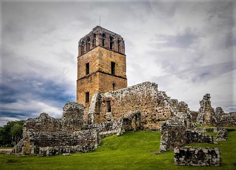 Is Captain Henry Morgan a real pirate? Kirill Nazarenko about the real prototype of Captain Blood Is Captain Henry Morgan a real pirate? Kirill Nazarenko about the real prototype of Captain Blood